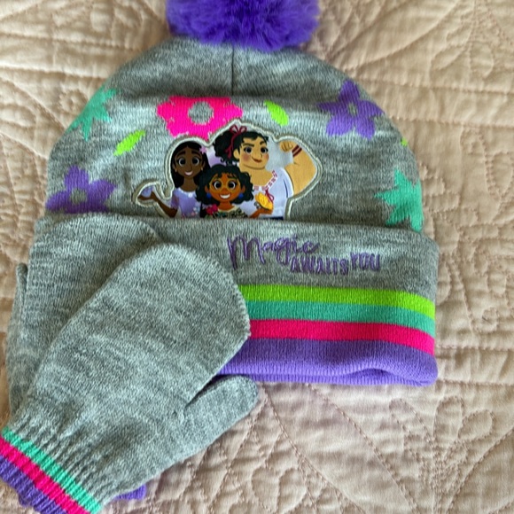 Disney Hat Bundle With A Pair Of Mittens & A Headband EUC - Picture 4 of 11